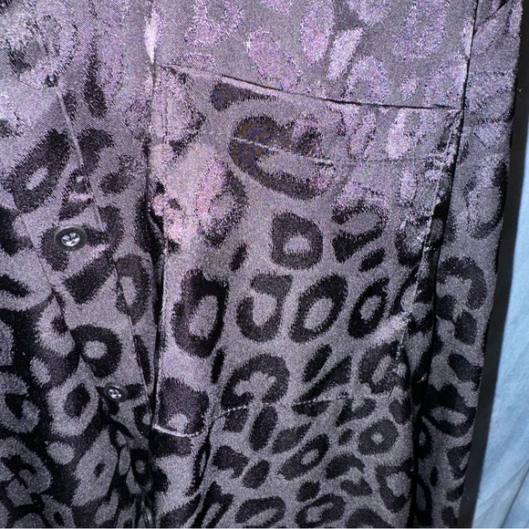 Oversized black leopard print button up - Picture 2 of 6